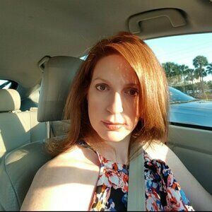 Meet your Posher, Liz